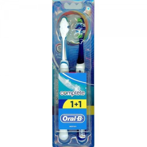 Oral-B Complete 5 Way Clean Οδοντόβουρτσα 40mm Medium 1+1Δώρο